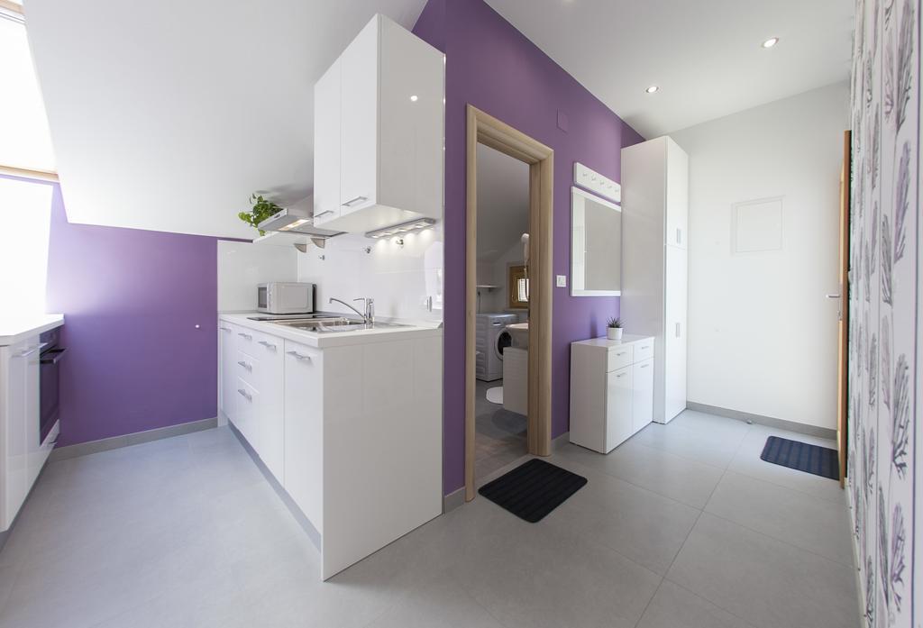 Apartments Benika Bol Szoba fotó
