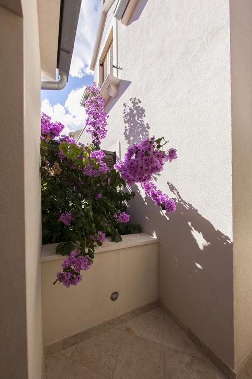 Apartments Benika Bol Kültér fotó