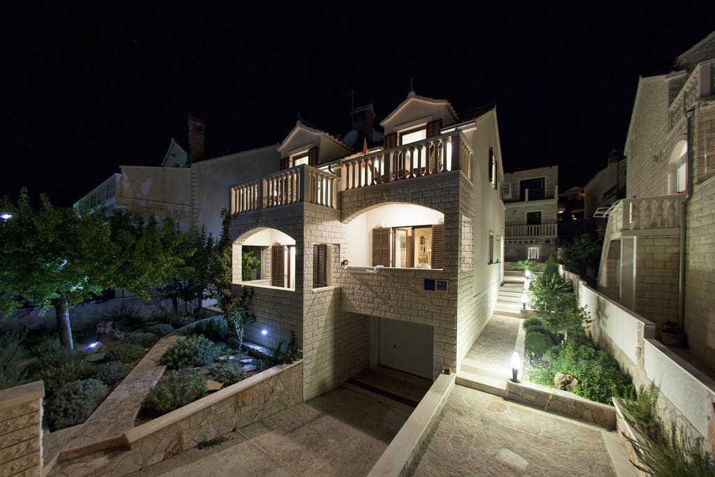 Apartments Benika Bol Kültér fotó