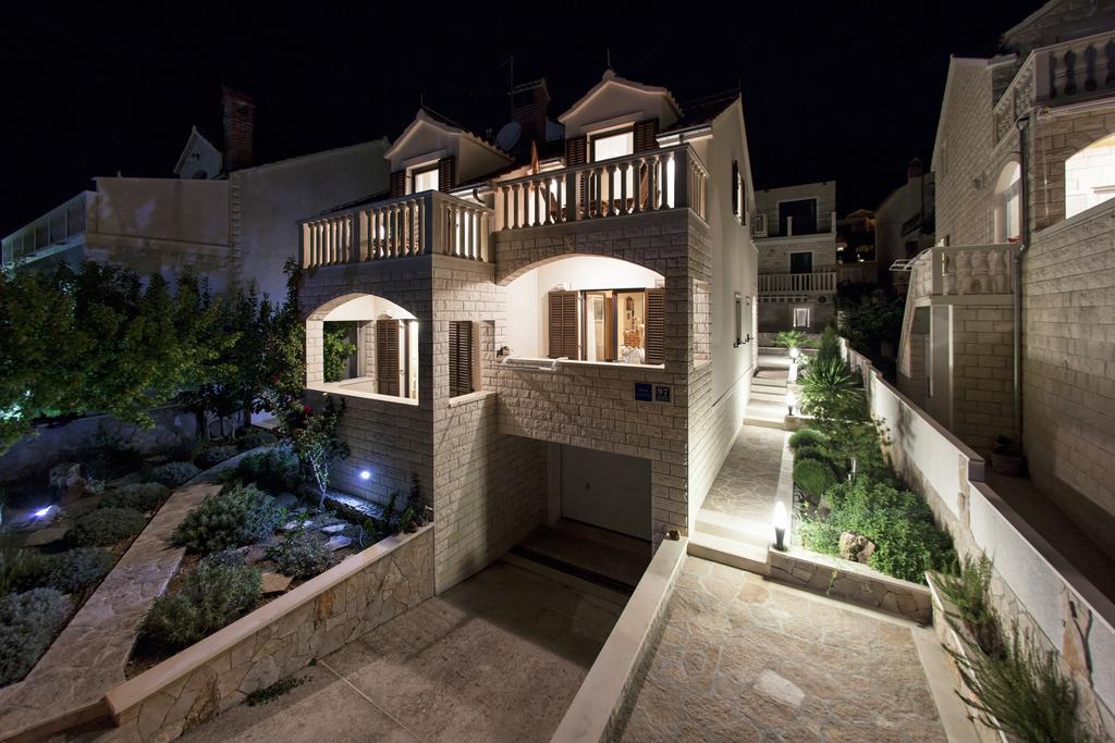 Apartments Benika Bol Kültér fotó