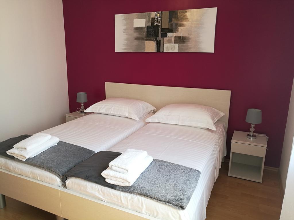 Apartments Benika Bol Kültér fotó