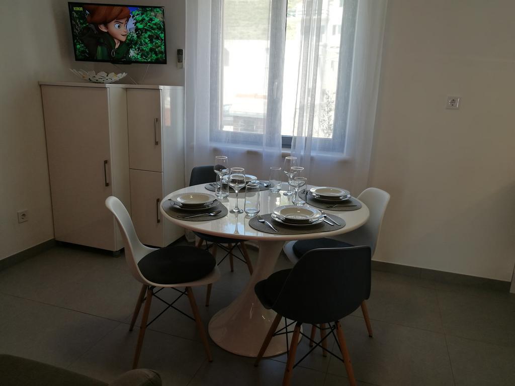 Apartments Benika Bol Kültér fotó
