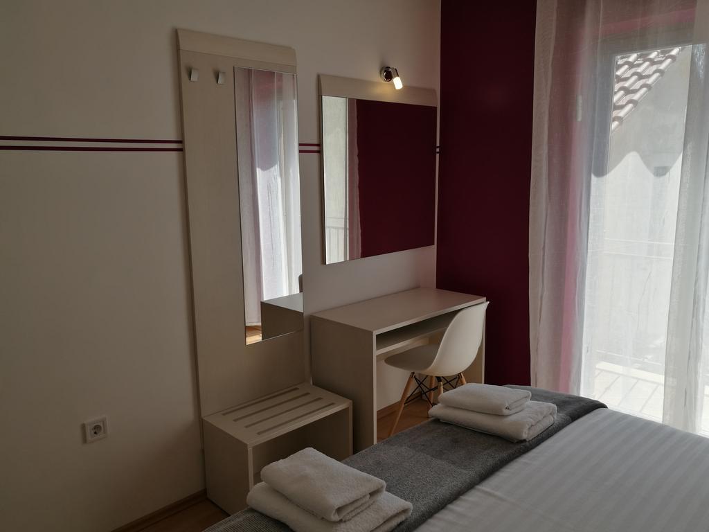 Apartments Benika Bol Kültér fotó